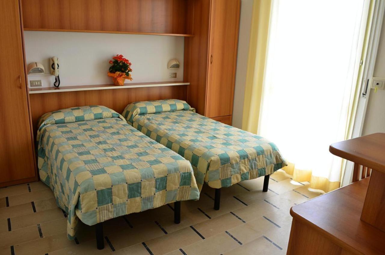 Hotel Zani Cervia Esterno foto