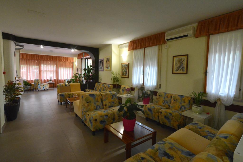Hotel Zani Cervia Esterno foto