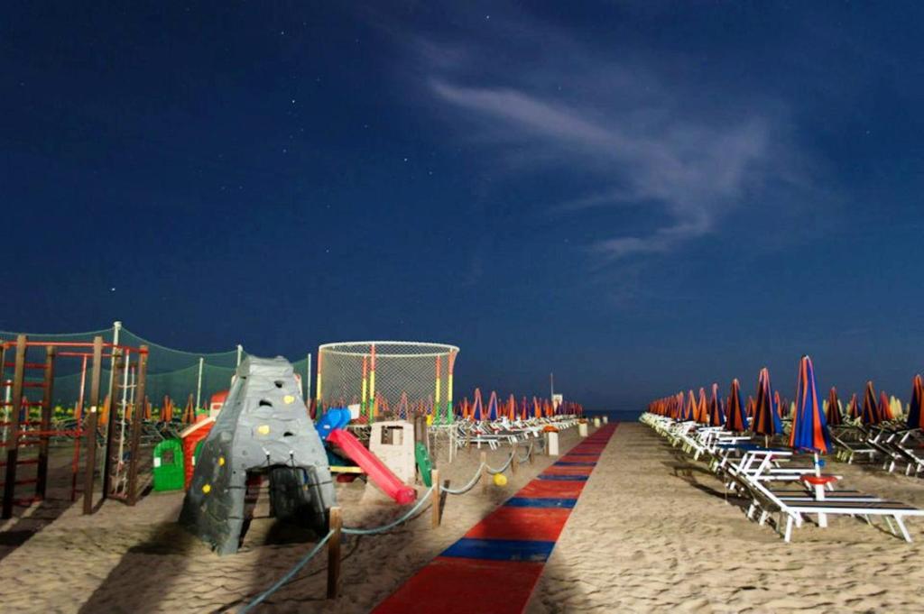 Hotel Zani Cervia Esterno foto